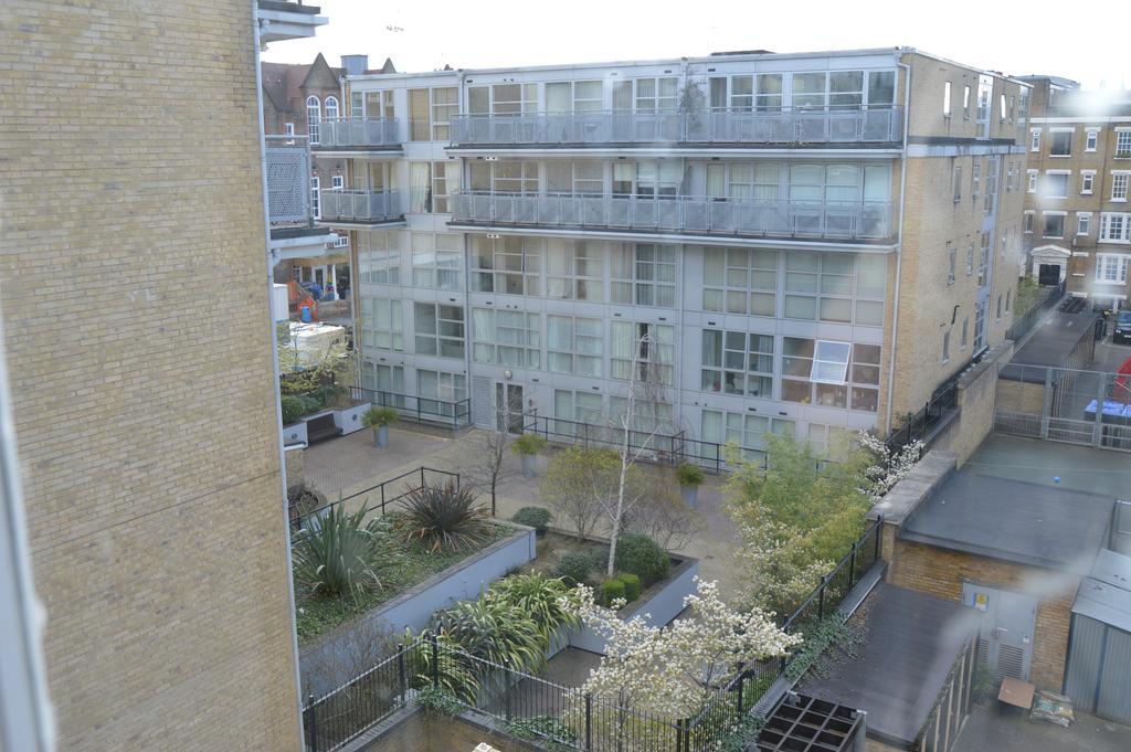 London Borough Station Apartment المظهر الخارجي الصورة